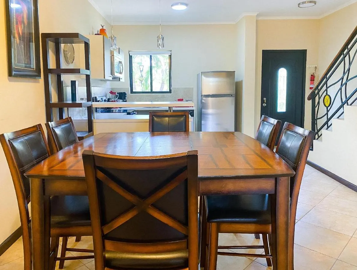 Holiday home Diamante 242 St Town Home In Gold Coast 2 Bedrooms 3 Bath 3 Community Pools Palm Beach