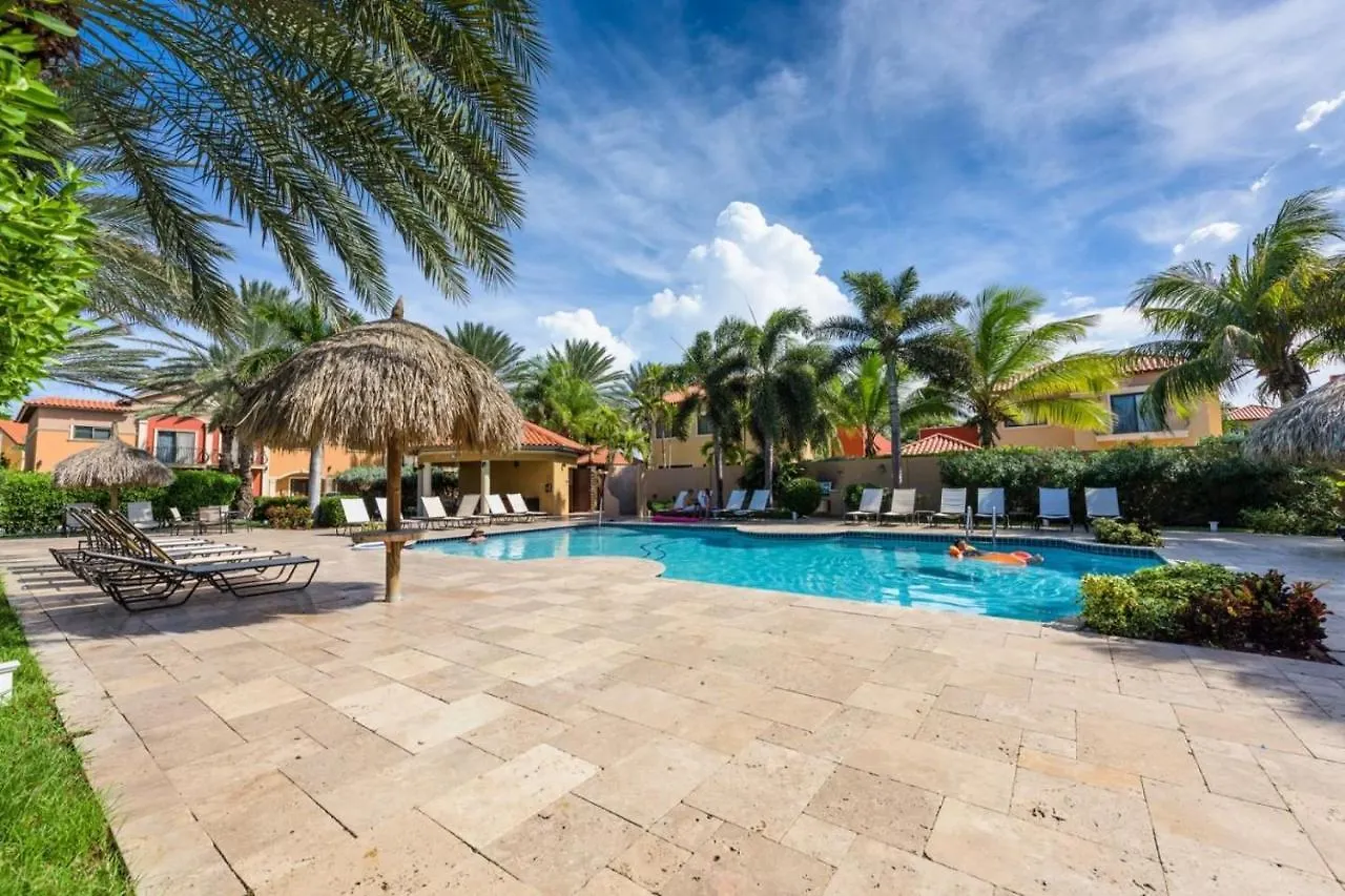Diamante 242 St Town Home In Gold Coast 2 Bedrooms 3 Bath 3 Community Pools Palm Beach 0*,
