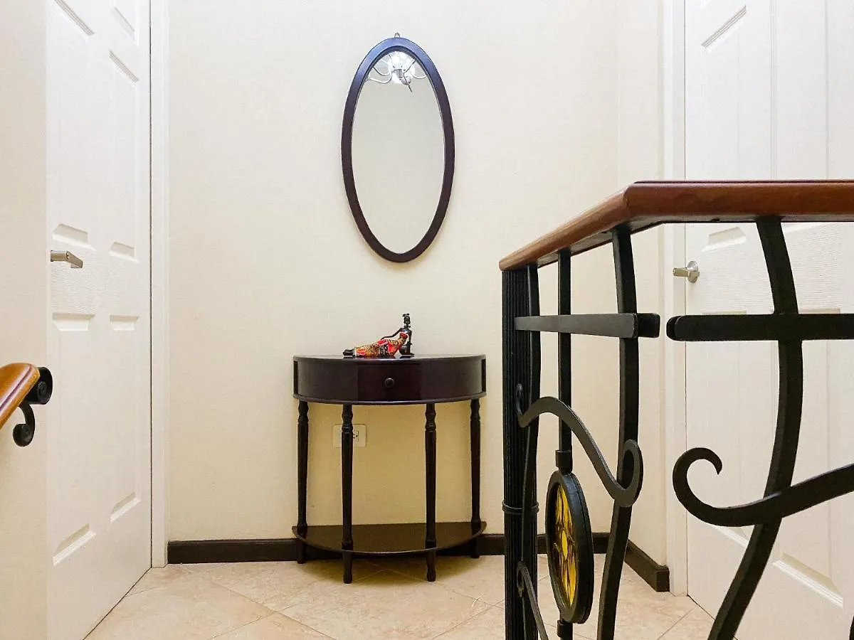 Diamante 242 St Town Home In Gold Coast 2 Bedrooms 3 Bath 3 Community Pools Palm Beach