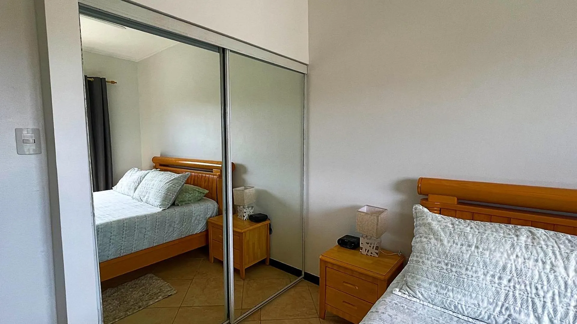 Diamante 242 St Town Home In Gold Coast 2 Bedrooms 3 Bath 3 Community Pools Palm Beach